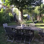 Petit Cocon Lillois:cheminee & Jardin Lille