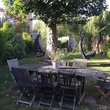 Petit Cocon Lillois:cheminee & Jardin Rijsel