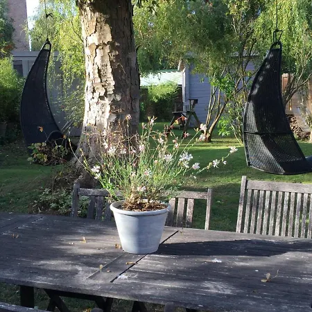 Homestay Petit Cocon Lillois:cheminee & Jardin *