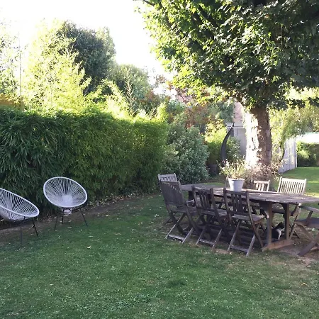 Petit Cocon Lillois:cheminee & Jardin Quarto em Acomodações Particulares